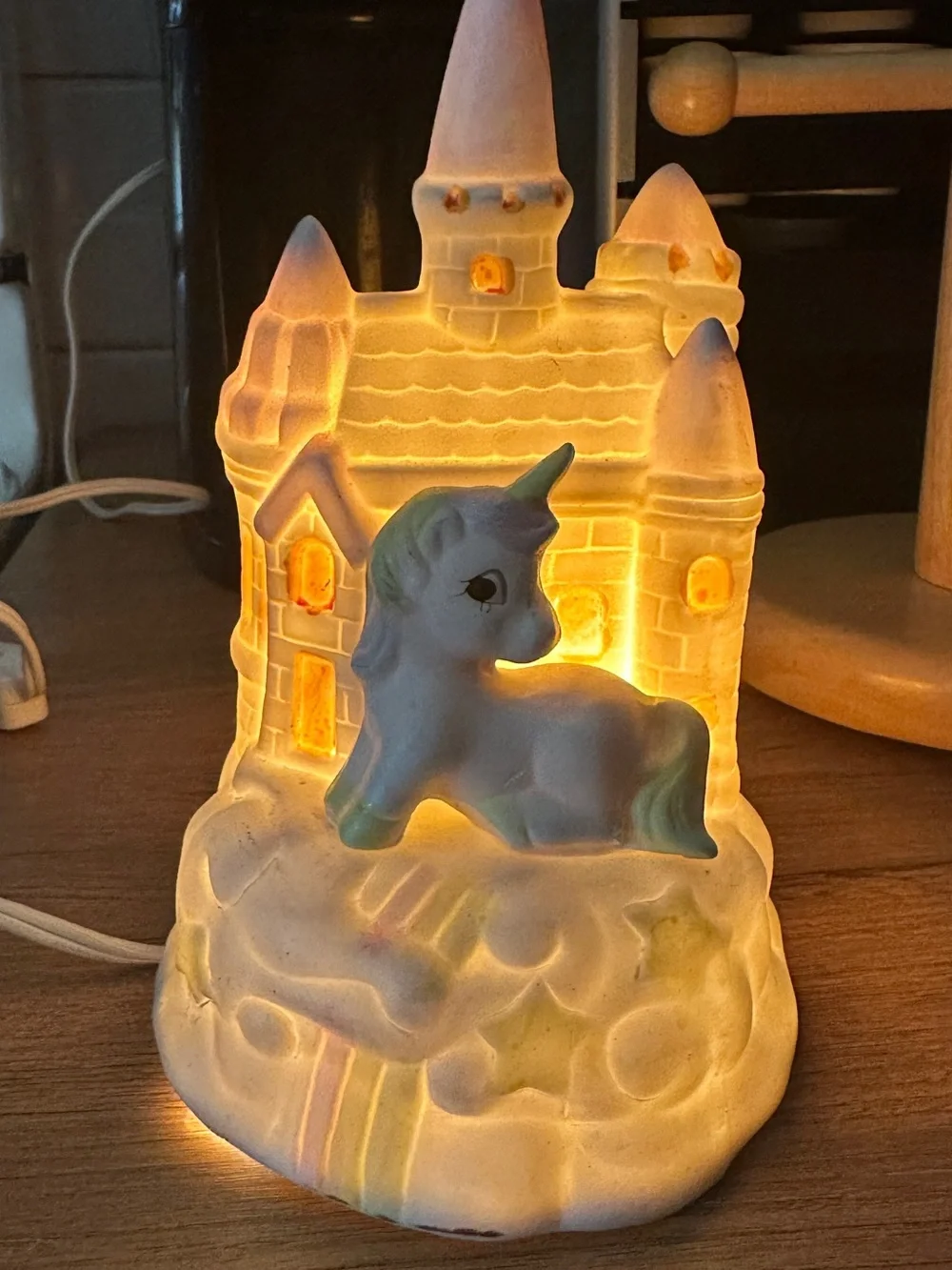 Vintage Artmark Unicorn Camelot Castle 80’s Pastel Night Light Lamp